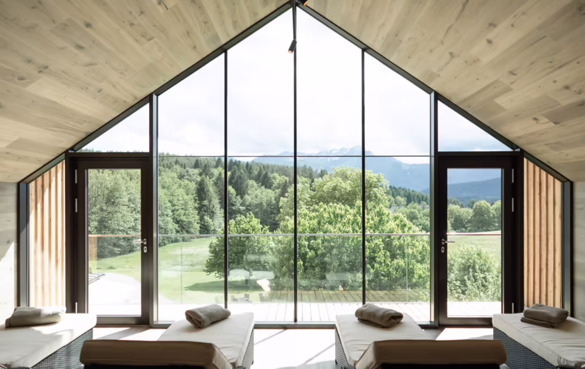 Ruheraum mit liegen und Panorama Ausblick